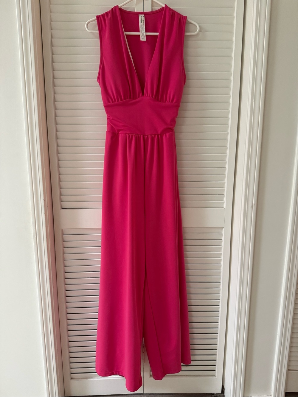 HALARA Hot Pink Sleeveless V-Neck Jumpsuit